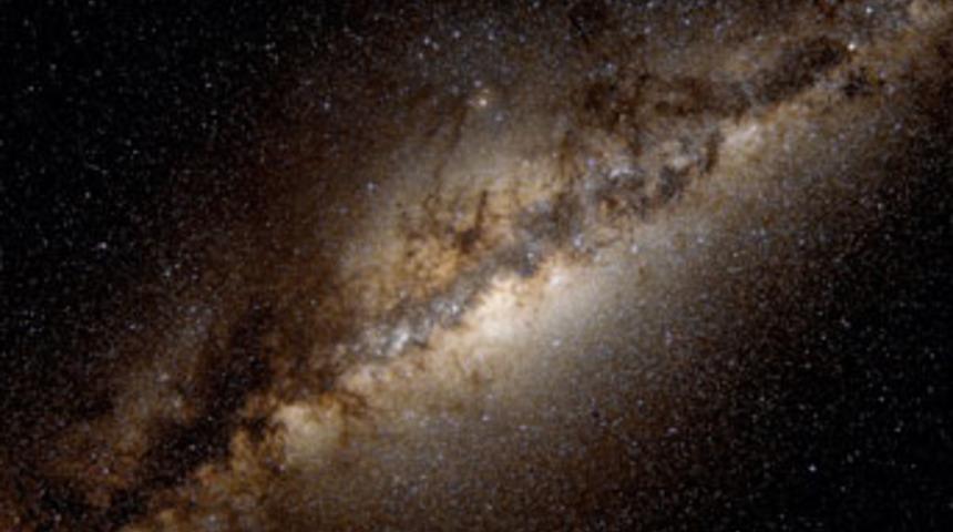 Samanyolu'nda en az 100 milyar gezegen var