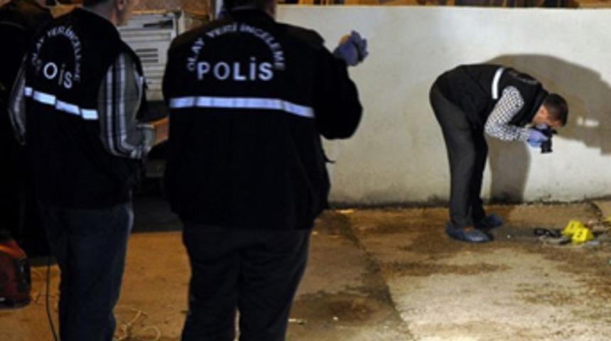 Polis, uzman &ccedil;avuşu &ouml;ld&uuml;r&uuml;p intihar etti