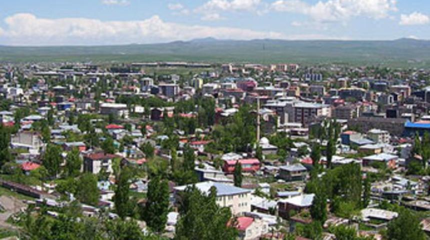 Kars'ta, yemek borusu kanserinde patlama yaşandı