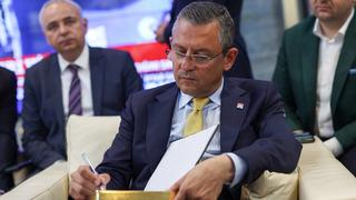 İran-İsrail gerilimi sonrası CHP lideri Özgür Özel'den açıklama: Büyük endişeyle izliyoruz'