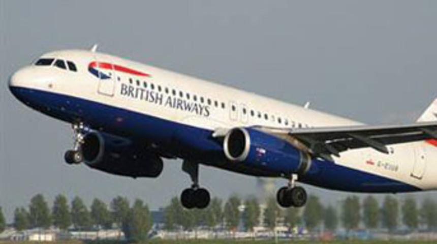 Atat&uuml;rk Havalimanı'na acil iniş