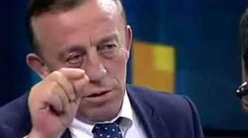 Ağaoğlu'na şok!