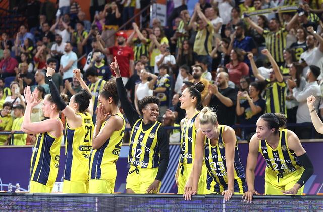 AA-20240414-34270090-34270082-FENERBAHCE_ALAGOZ_HOLDING_FIBA_KADINLAR_AVRUPA_LIGINDE_SAMPIYON_OLDU