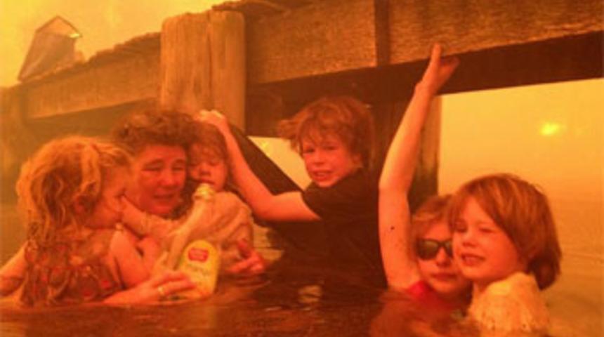 İskelenin altında &ouml;l&uuml;m&uuml; beklediler