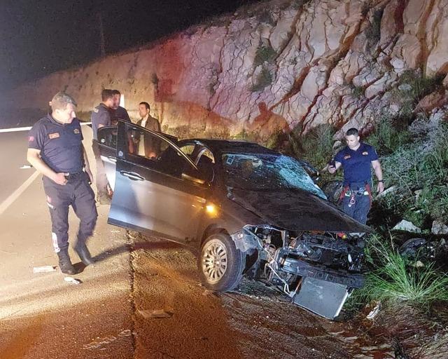 Aydın'da yolcu otobüsüyle çarpışan otomobildeki 4 kişi yaşamını yitirdi