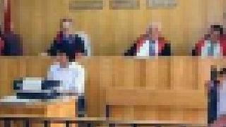 Hakim, kadın katibi silahla rehin aldı