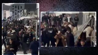 İranlı şarkıcı Moein konserinde izdiham yaşandı, cam kapılar kırıldı! Vatandaş ezilme tehlikesi geçirdi