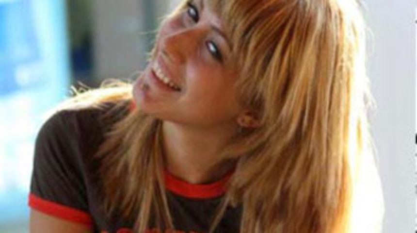 Ece'nin bilgisayarındaki yazışmalar çözüldü