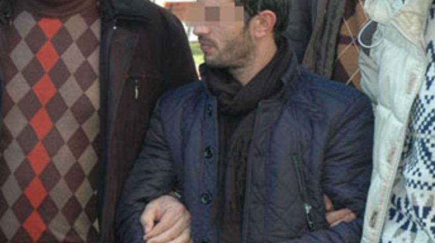 Tecav&uuml;zc&uuml;n&uuml;n polisle ilgin&ccedil; pazarlığı...