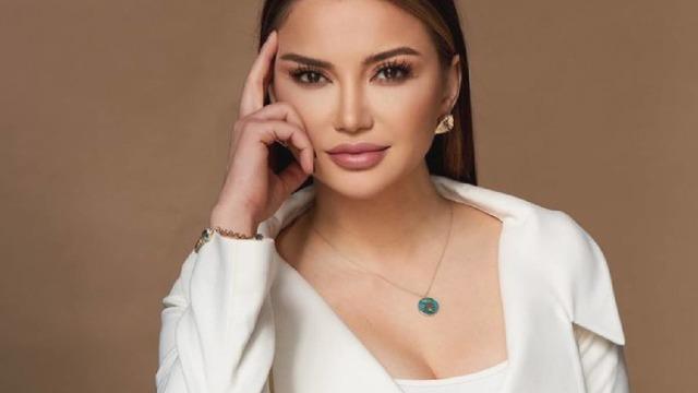 Psikolog Esra Ezmeci'ye gelen soru herkesi şaşırttı! Yırtık çamaşırı...