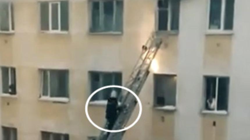 İtfaiyecinin başına gelene bak