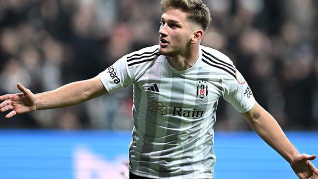 Beşiktaş'ta Semih Kılıçsoy'a baş döndüren transfer teklifi!