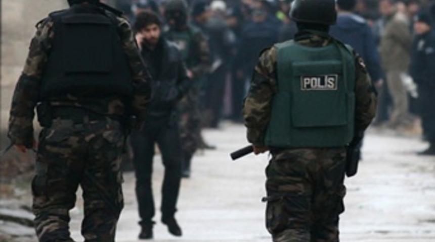 Uyuşturucu sandılar, bomba çıktı