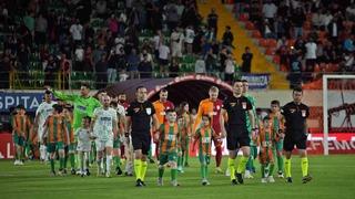 Galatasaray Alanya'da bir ilki yaşadı! Sarı-Kırmızılılar'ın devre arası transferi Serge Aurier ilk kez sahaya çıktı