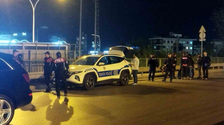 Maltepe’de polis denetimlerinde uyuşturucu madde ele geçirildi