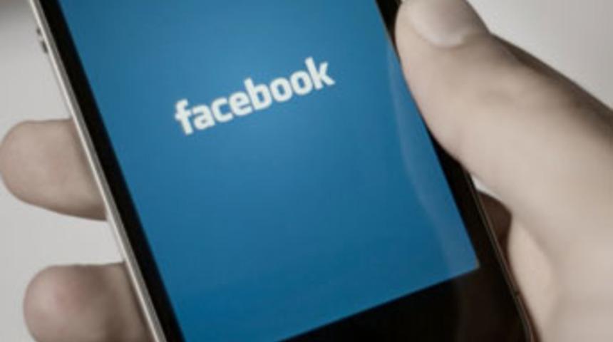 Facebook Mobil, Web&rsquo;i geride bıraktı