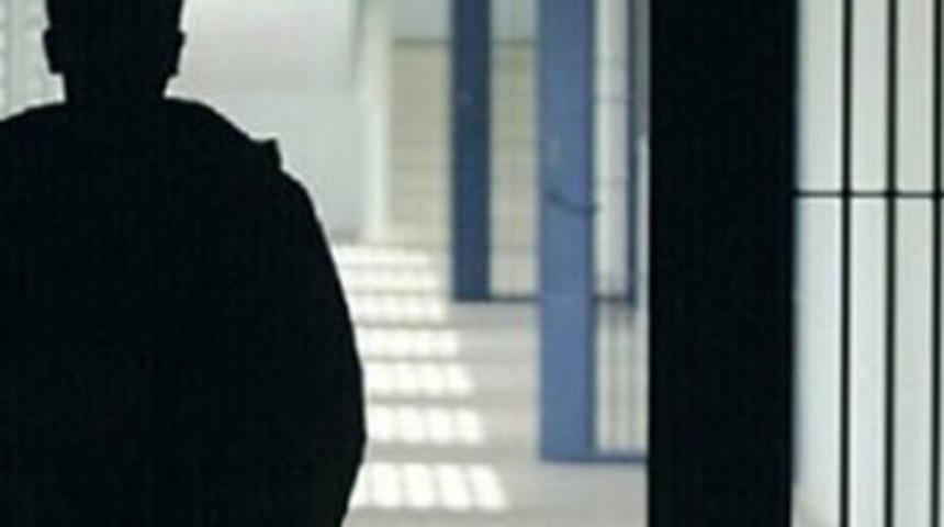 Cezaevi tuvaletinde tecavüz!