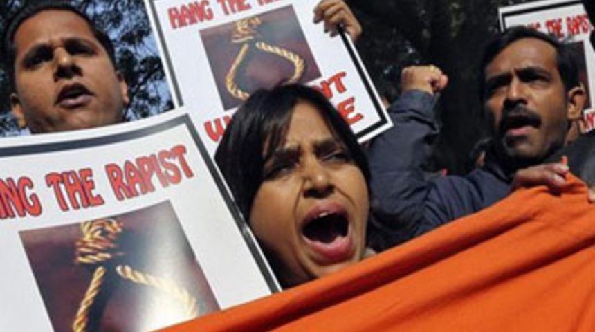 Toplu tecav&uuml;zde iğren&ccedil; detaylar ortaya &ccedil;ıktı