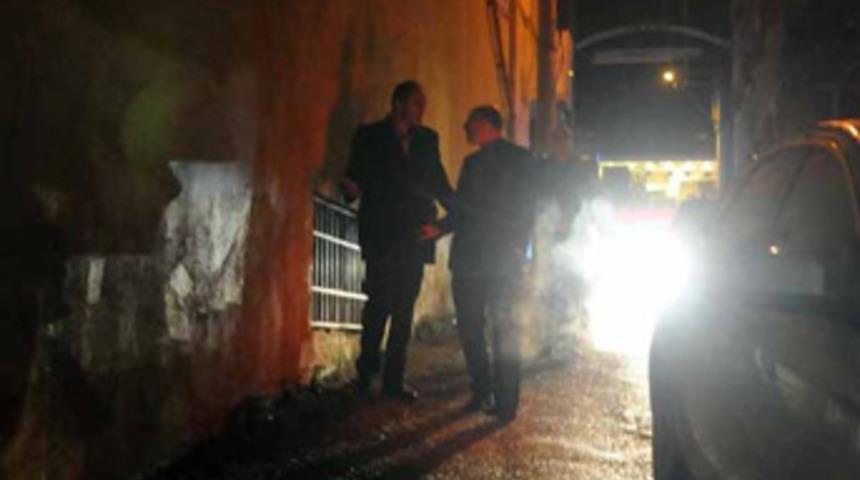 Vekilden polise fırça