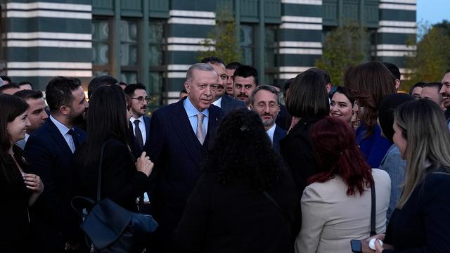 Cumhurbaşkanı Erdoğan'dan öğretmen atamalarıyla ilgili açıklama: 'Yakında yapacağız'