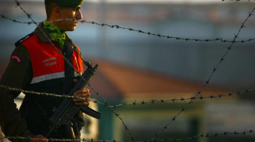 Jandarma cezaevlerinden çekiliyor