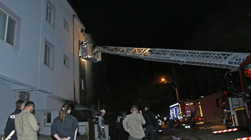 Ordu'da çıkan yangında 5 kişi dumandan etkilendi