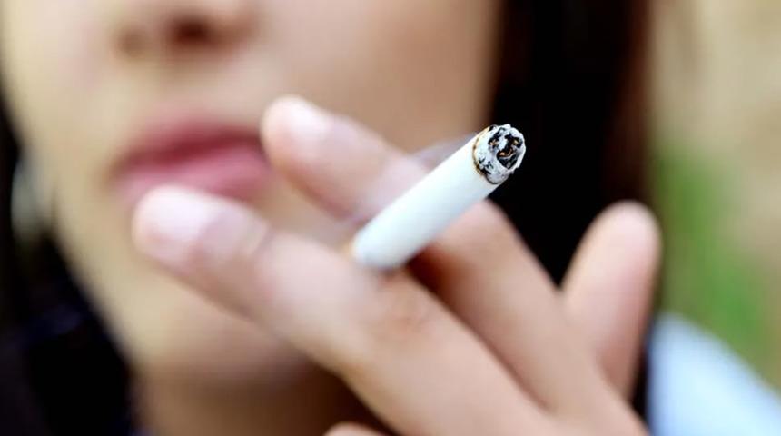 Dünyanın en sert yasağı hayata geçti! O grup hayatları boyunca sigara alamayacak