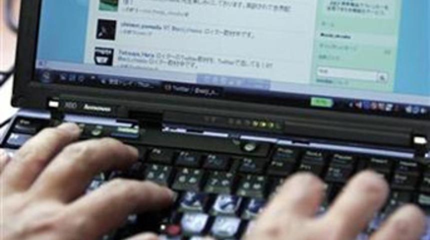 1000 kişinin g&ouml;revi mesaj okumak!