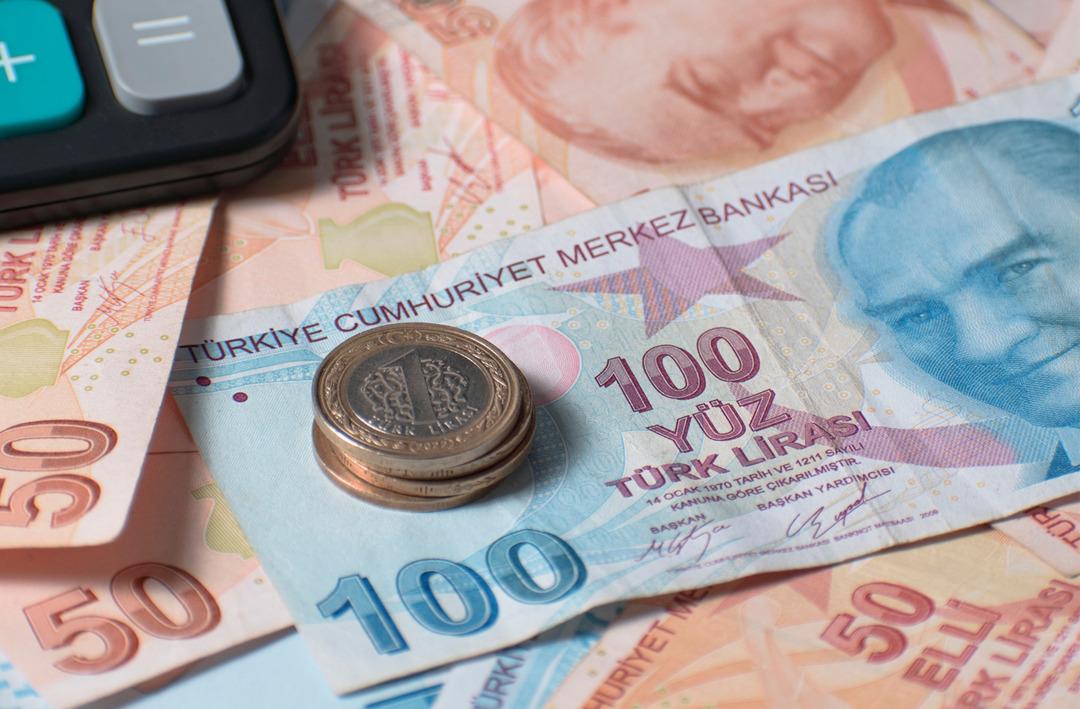 Bakan Işıkhan son noktayı koymuştu! SGK Uzmanı &Ouml;zg&uuml;r Erdursun'dan dikkat &ccedil;eken 'asgari &uuml;crete ara zam' yorumu: 'Diğer &uuml;cretlerde de...'