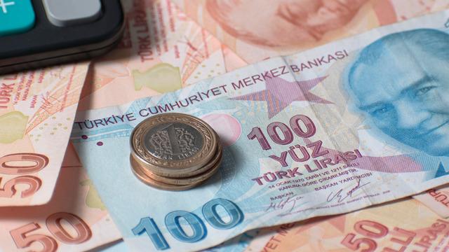 Bakan Işıkhan son noktayı koymuştu! SGK Uzmanı Özgür Erdursun'dan dikkat çeken 'asgari ücrete ara zam' yorumu: 'Diğer ücretlerde de...'