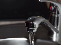 AK Partili Kayseri Büyükşehir Belediye Başkanı Memduh Büyükkılıç duyurdu! Suya indirim kararı, sene sonuna kadar devam edecek