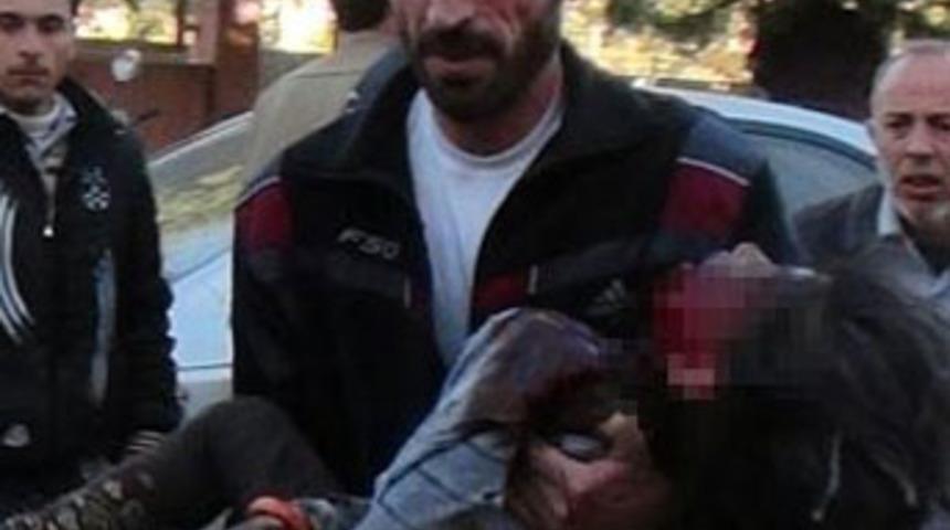 Suriye hava kuvvetleri bombaladı