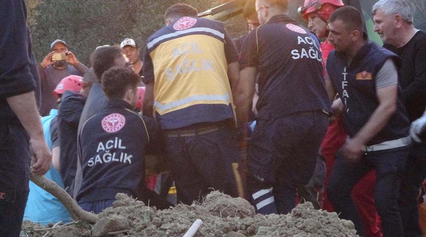 Çanakkale'de toprak kayması! Saatler sonra acı haber geldi