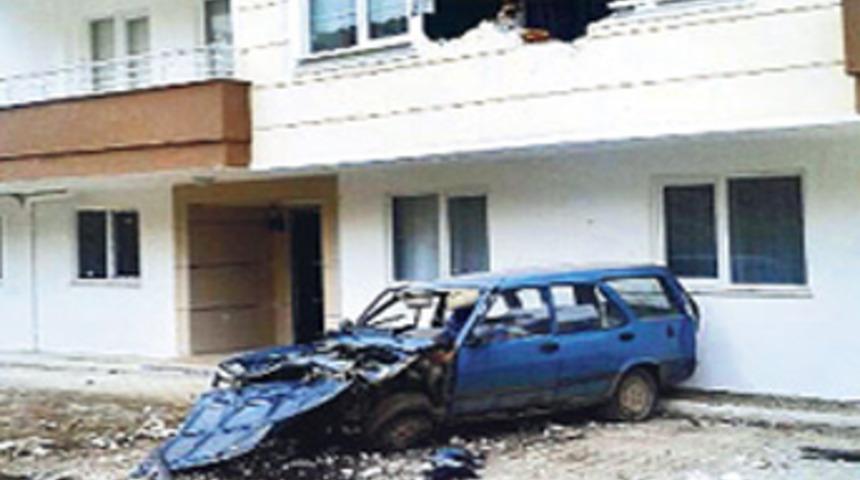 Arabasını iterek &ccedil;alıştırmak istedi ve...