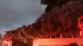 İzmir'de korkutan yangın! Dumanlar yükseliyor