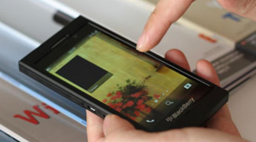 BlackBerry 10′u kullandık!