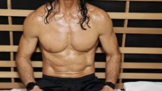 Yaşlanmayı resmen tersine çevirdi! 61 yaşındayım ama 38 yaşında birinin vücuduna sahibim