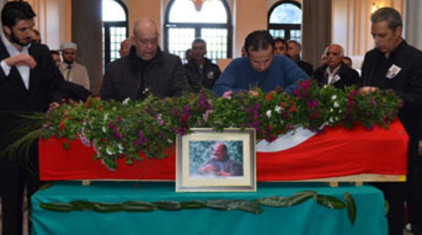 Toktamış Ateş'i öğrencileri uğurladı