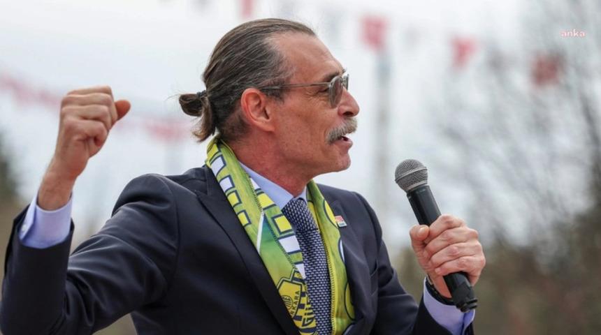 Sabah belediye başkanı akşam aktör! Erdal Beşikçioğlu tiyatro sahnesinde...  O görüntüler gündem oldu