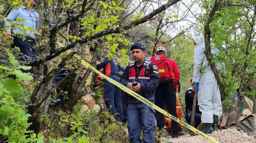 Bursa'da define aramak için mağaraya giren 3 kişinin cesetlerine ulaşıldı