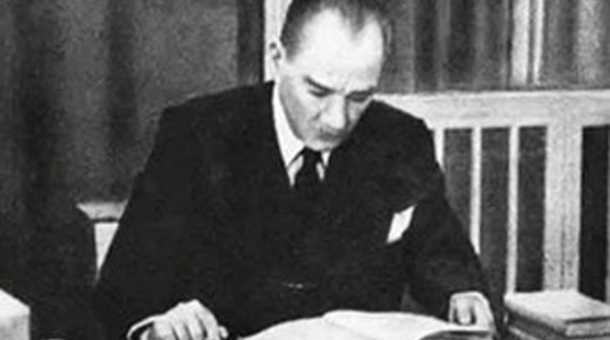 Atat&uuml;rk ka&ccedil; kitap okudu?