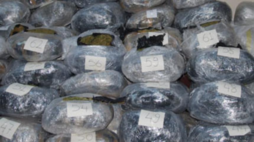 Bir mesajla 362 kilo esrar