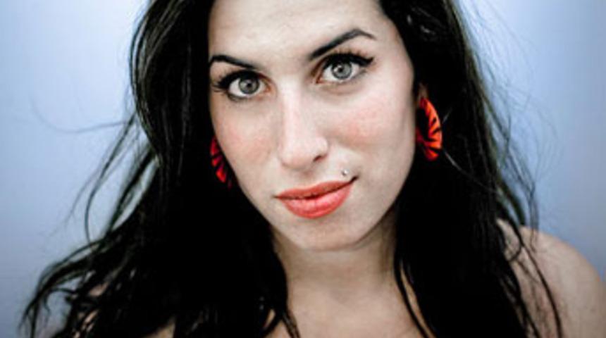 &Uuml;nl&uuml; şarkıcının &ouml;l&uuml;m nedeni uyuşturucu değil