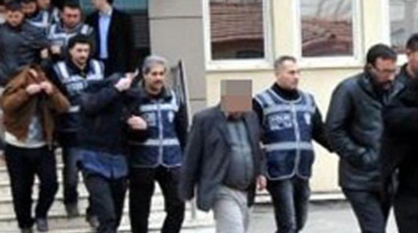 2 milyonluk vurgun yapan arazi çetesine darbe