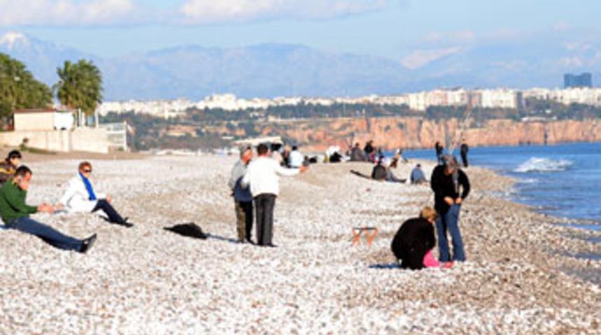 Soğuk ve yağışlı havalar yurdu terk ediyor