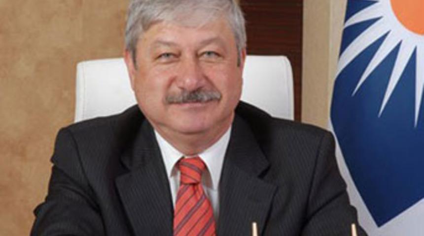 Antalya Belediyesi'ne baskın