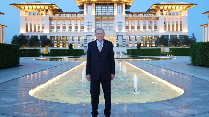 Mehmet Uçum’dan yüzde 50+1 mesajı: Ayar gelecek sinyali sonucu çıkarmaya çalışanlar boşuna uğraşmasınlar
