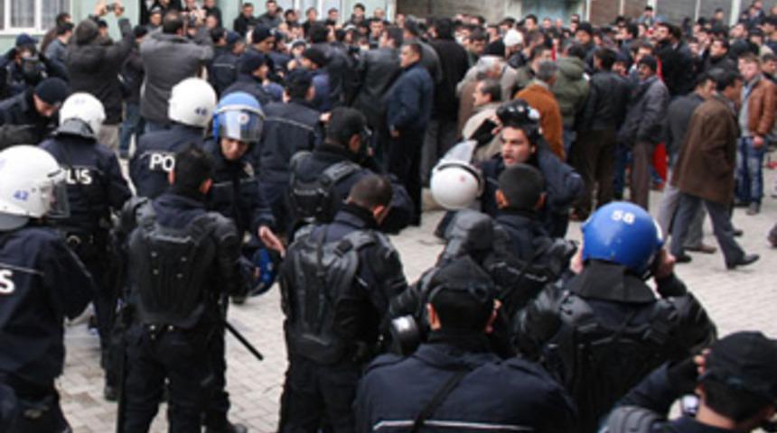 Afyon yine karıştı