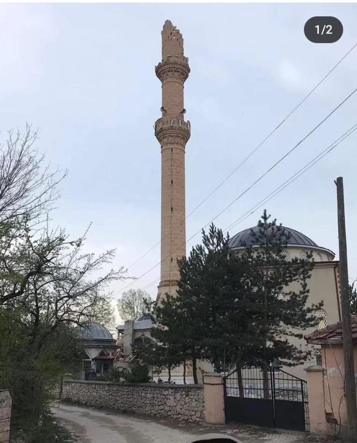 Tokat'ta 5.6 büyüklüğünde deprem! Samsun, Sivas, Kayseri, Çorum'da da hissedildi: Bölge beşik gibi, çok sayıda artçı meydana geldi: Tokat ve Yozgat'ta eğitime ara verildi (AFAD-Kandilli son depremler) G5