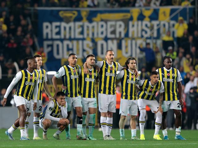 Fenerbahçe Olympiakos'a elenince dev bir geliri elinin tersiyle itti! Sarı-Lacivertliler turlasaydı tam 70 milyon TL daha kasasına koyacaktı